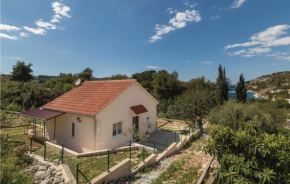 Awesome Home In Drvenik Veliki With Wifi